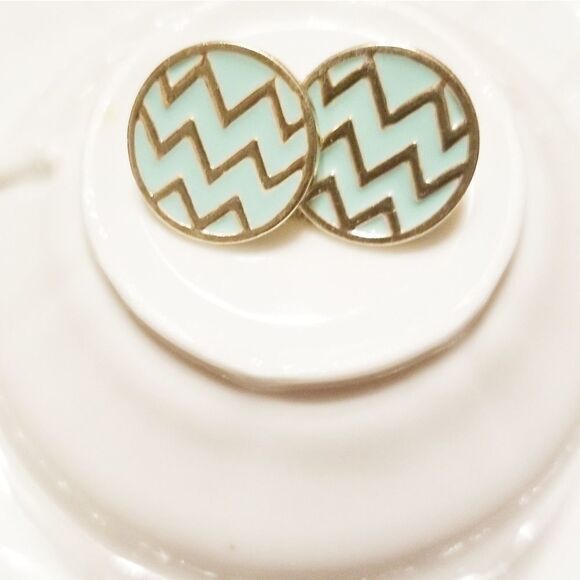 Fashion earrings  - Picture 1 of 2